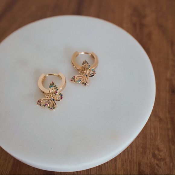 Piper•K 🦋 Butterfly mini hoops - Picture 5 of 10